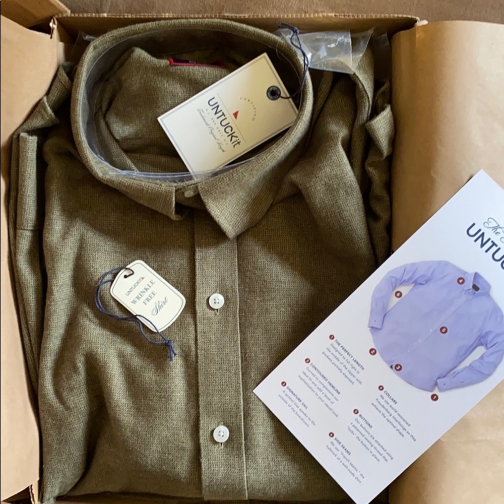 UNTUCKit Olive Green Veneto